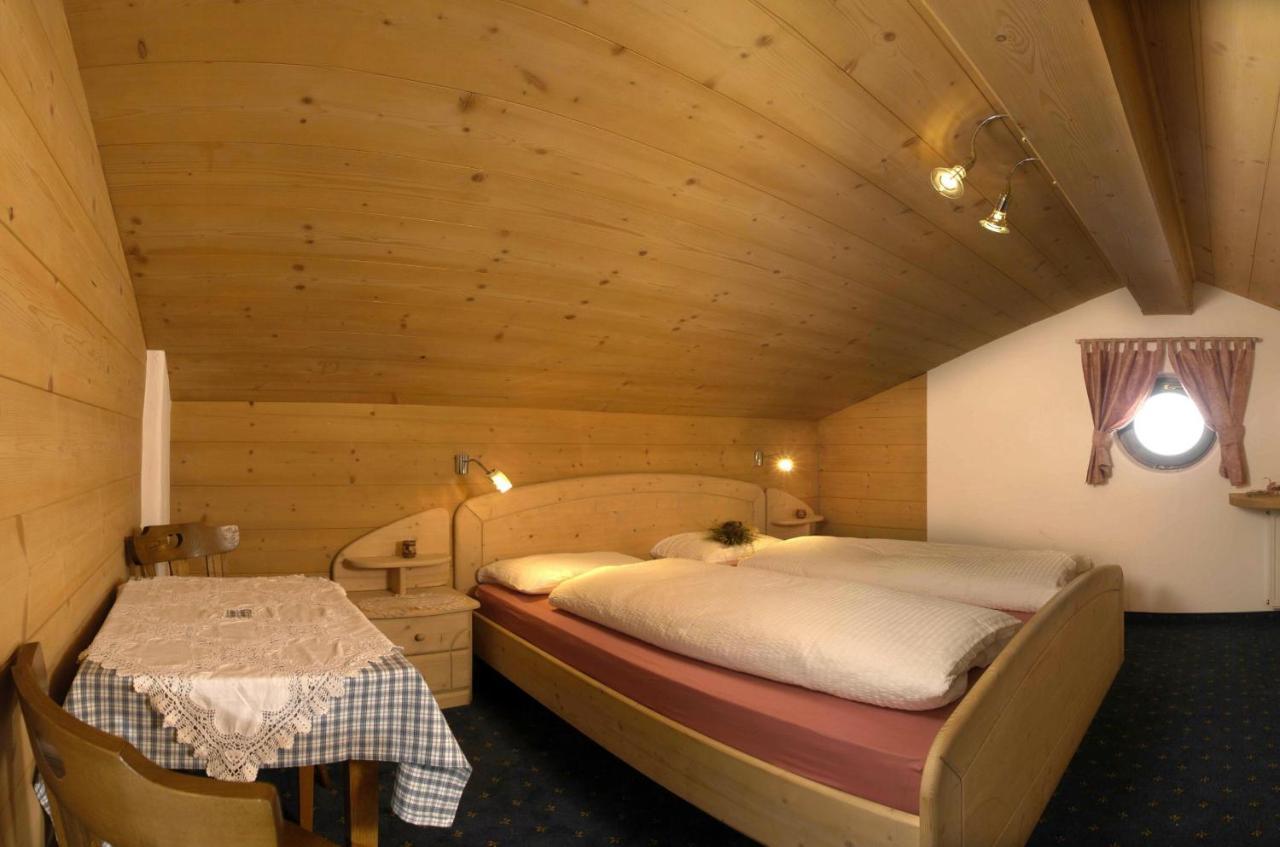 Agriturismo Apartments Tuene Ортизеи Экстерьер фото
