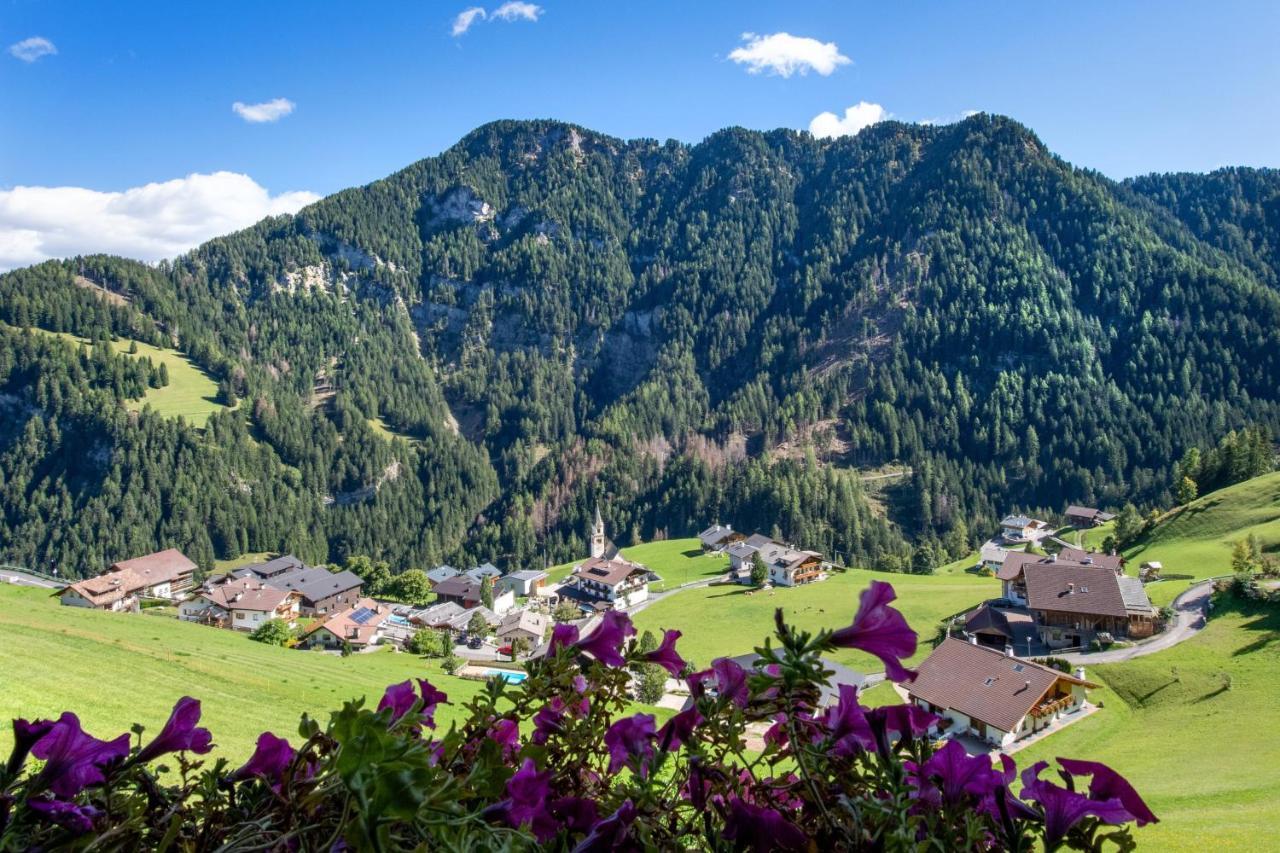 Agriturismo Apartments Tuene Ортизеи Экстерьер фото
