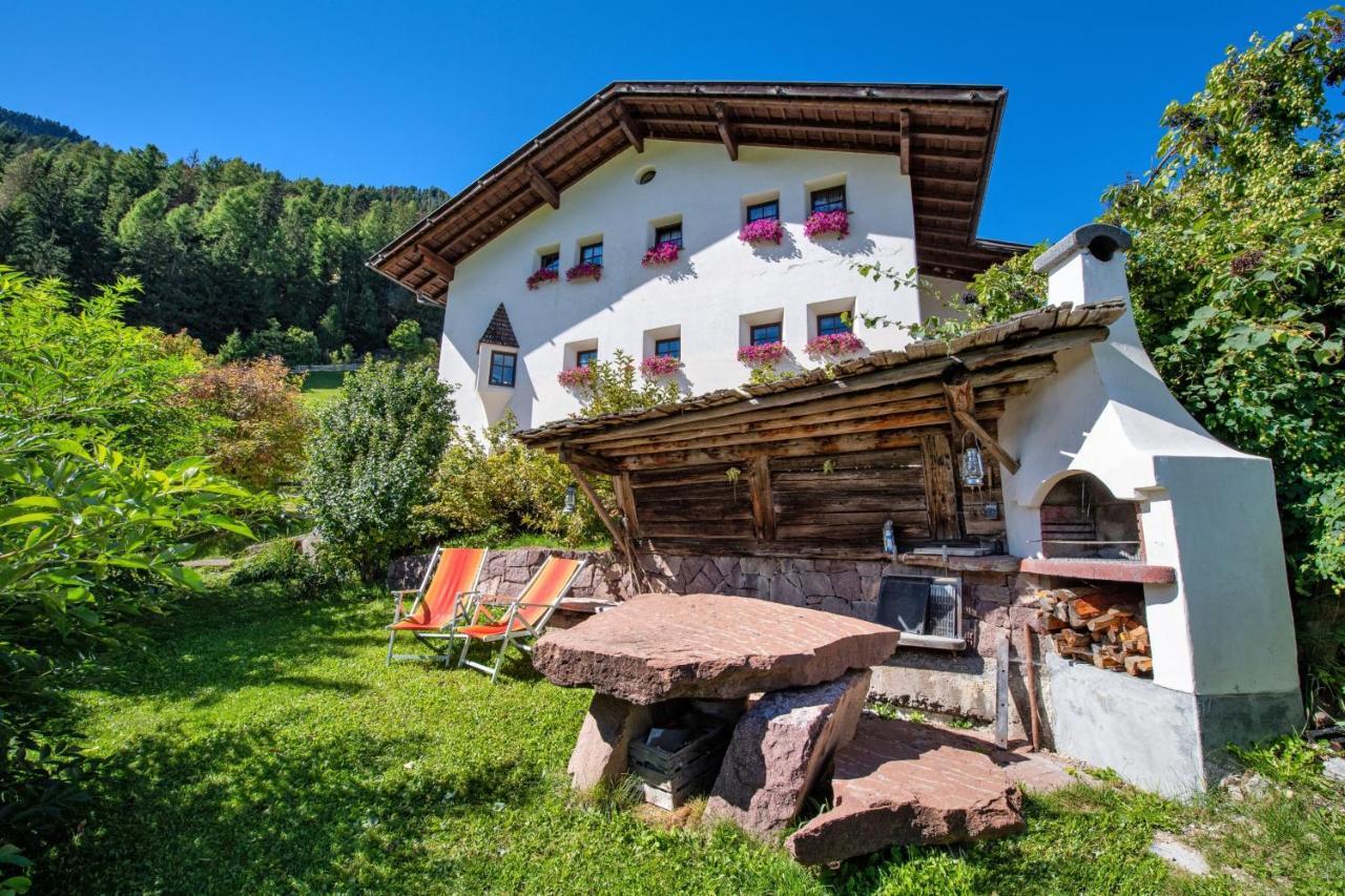 Agriturismo Apartments Tuene Ортизеи Экстерьер фото