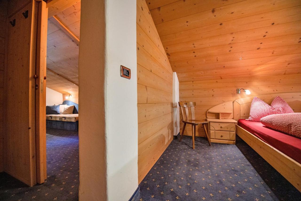 Agriturismo Apartments Tuene Ортизеи Экстерьер фото