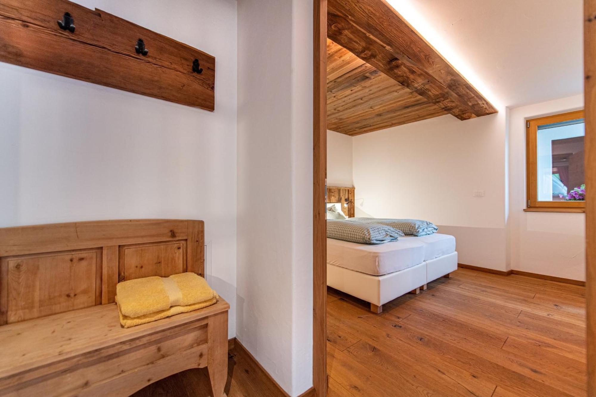 Agriturismo Apartments Tuene Ортизеи Экстерьер фото