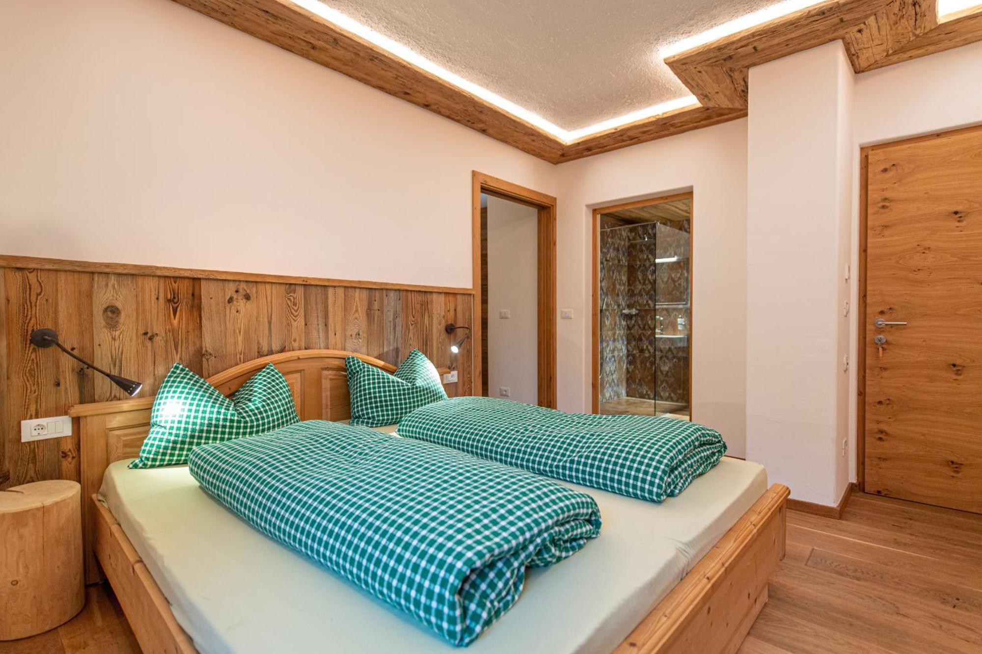 Agriturismo Apartments Tuene Ортизеи Экстерьер фото