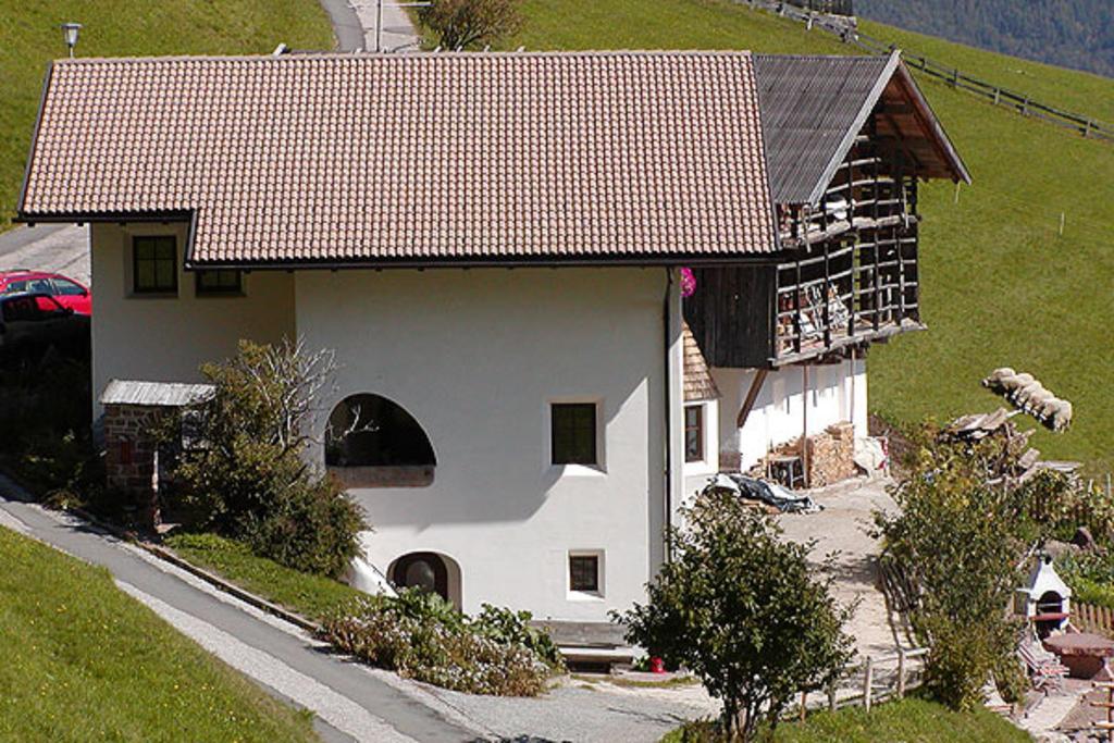 Agriturismo Apartments Tuene Ортизеи Экстерьер фото